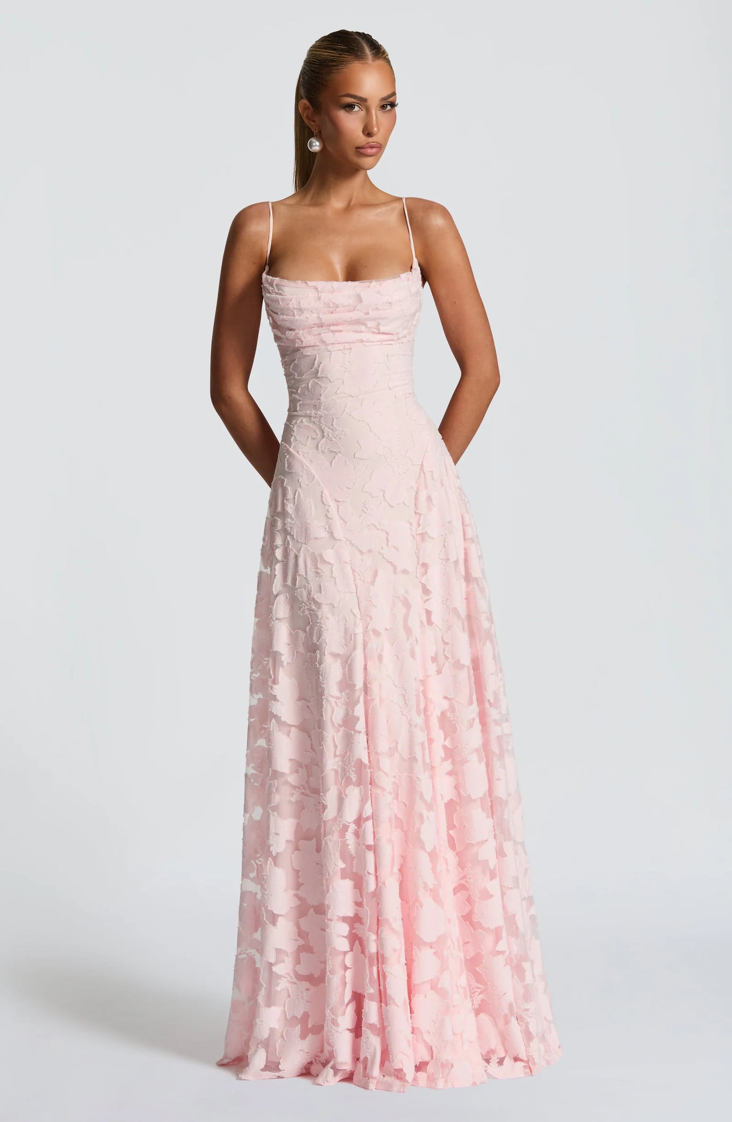Alvessa | Aurora Elegance Dress